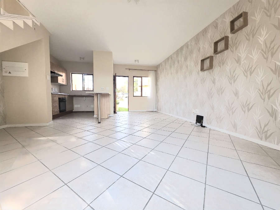 2 Bedroom Property for Sale in Noordwyk Gauteng