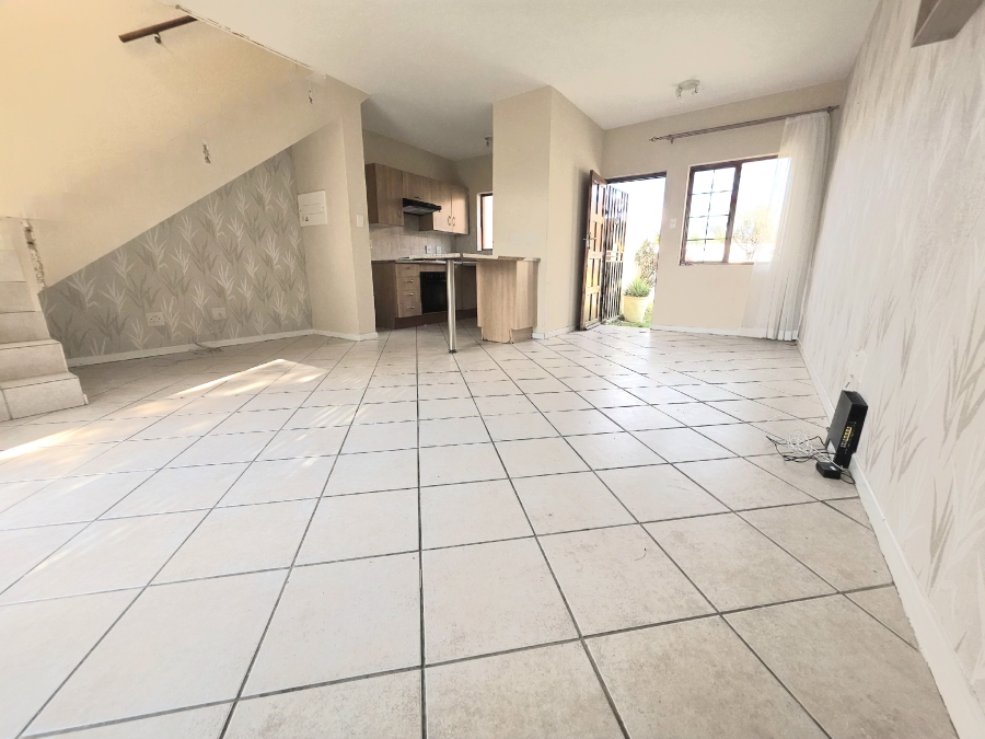 2 Bedroom Property for Sale in Noordwyk Gauteng