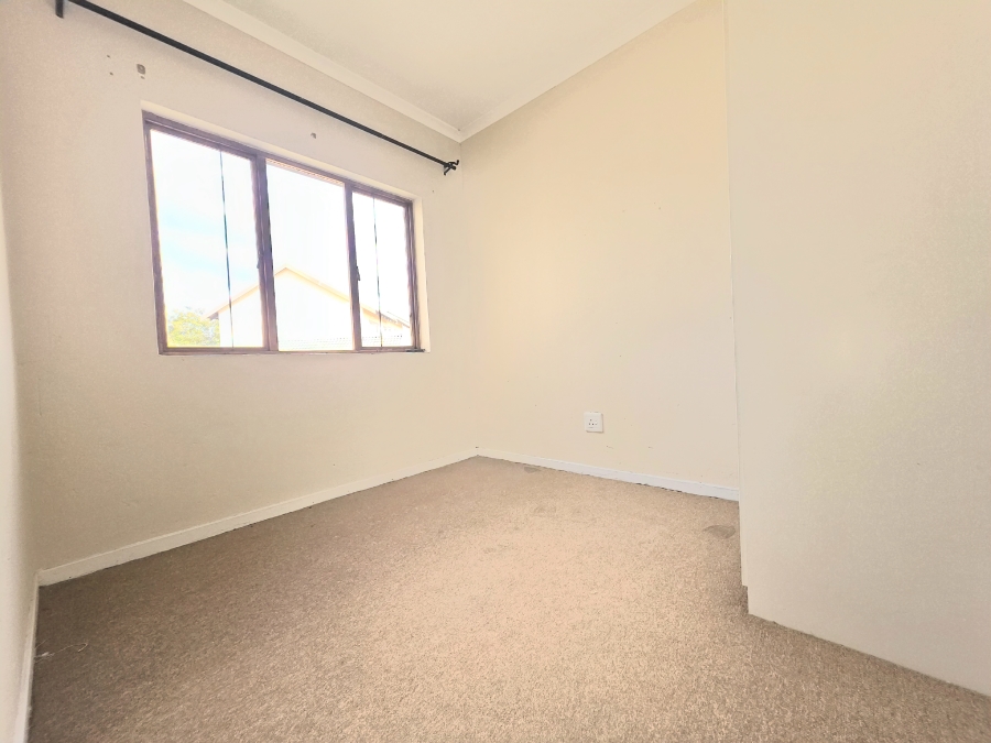 2 Bedroom Property for Sale in Noordwyk Gauteng