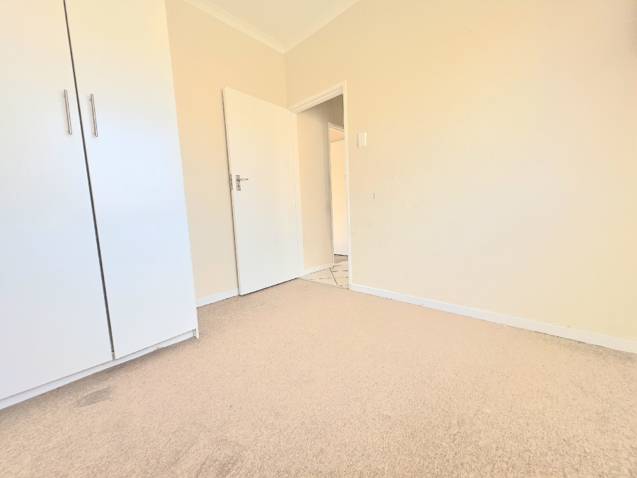 2 Bedroom Property for Sale in Noordwyk Gauteng