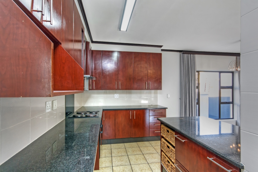 3 Bedroom Property for Sale in Erand Gardens Gauteng