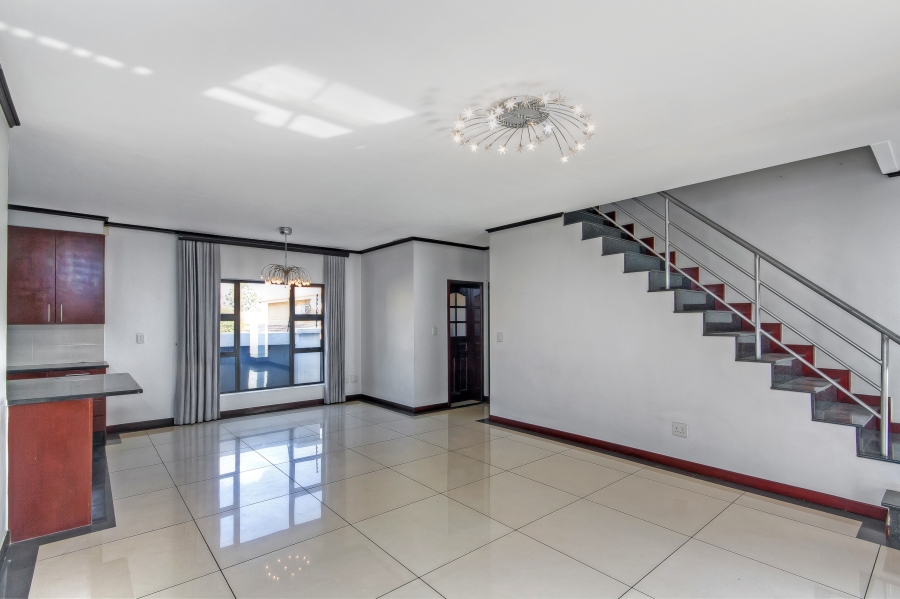 3 Bedroom Property for Sale in Erand Gardens Gauteng