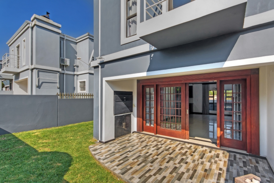 3 Bedroom Property for Sale in Erand Gardens Gauteng