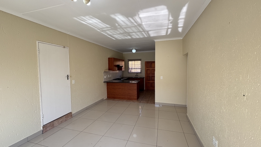 To Let 2 Bedroom Property for Rent in Kyalami Hills Gauteng