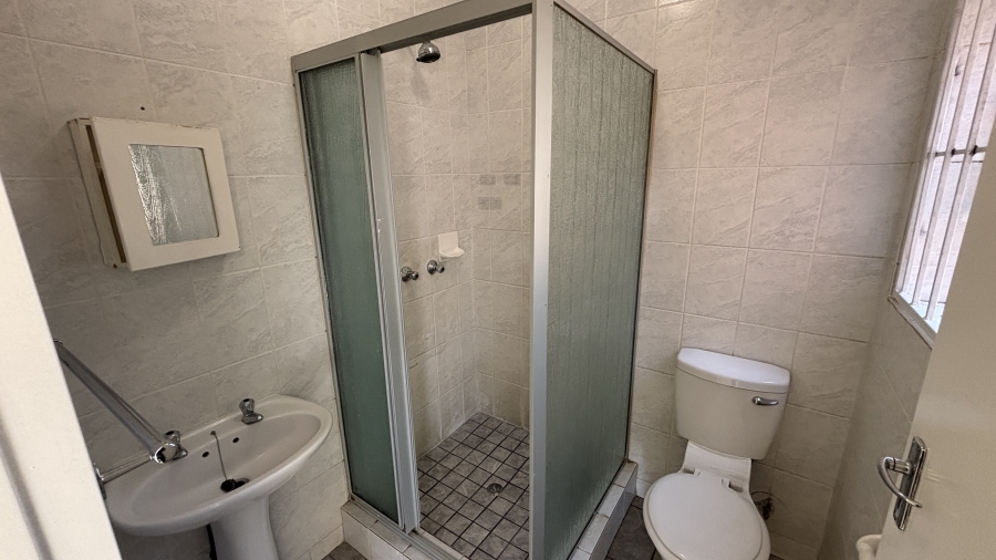 To Let 2 Bedroom Property for Rent in Kyalami Hills Gauteng