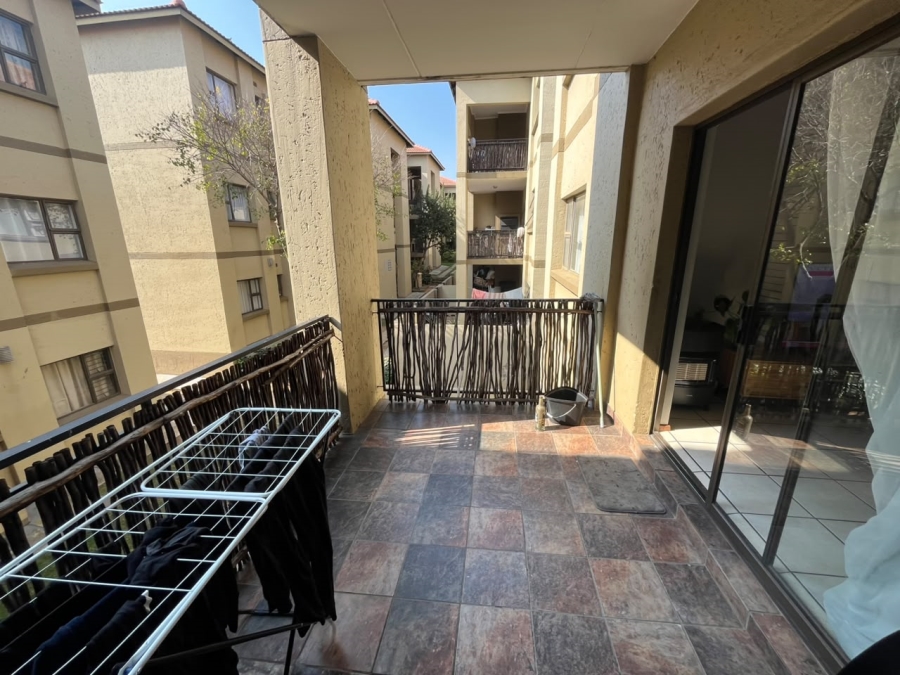 2 Bedroom Property for Sale in Lonehill Gauteng