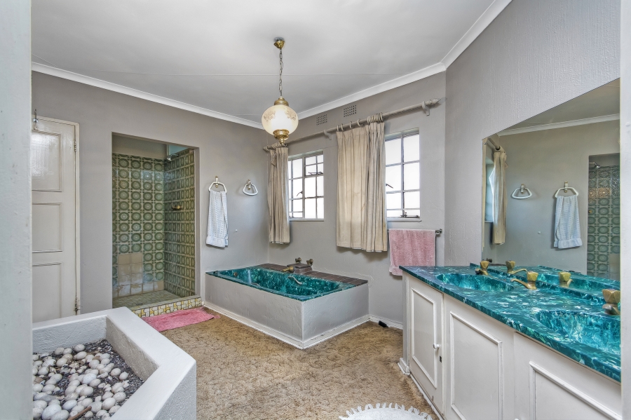 4 Bedroom Property for Sale in Morningside Manor Gauteng