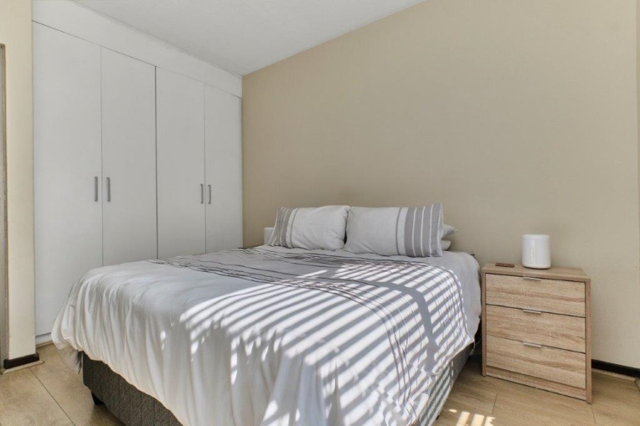 1 Bedroom Property for Sale in Sunninghill Gauteng