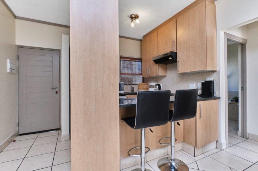 1 Bedroom Property for Sale in Sunninghill Gauteng