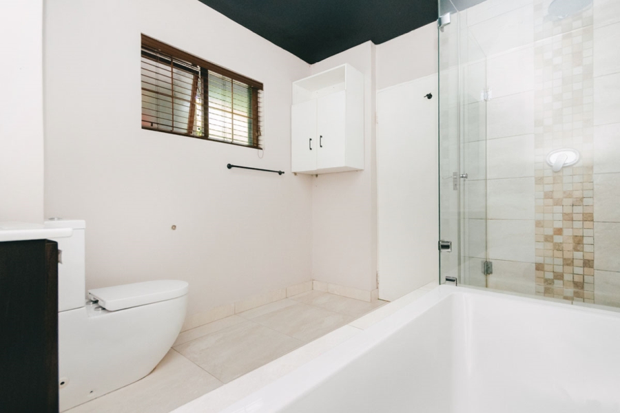 1 Bedroom Property for Sale in Strathavon Gauteng