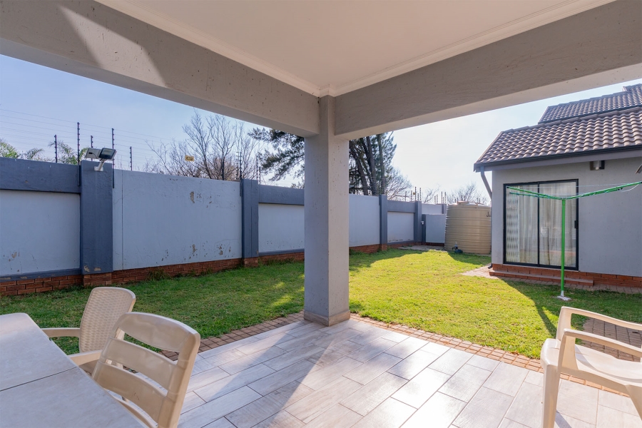 5 Bedroom Property for Sale in Pomona Gauteng