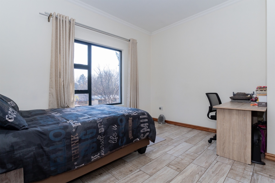 5 Bedroom Property for Sale in Pomona Gauteng