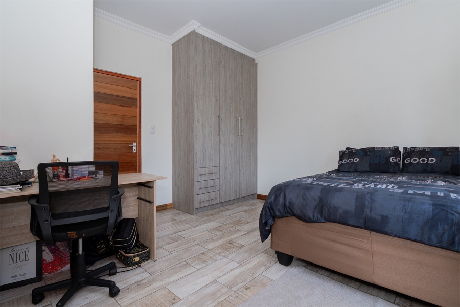 5 Bedroom Property for Sale in Pomona Gauteng