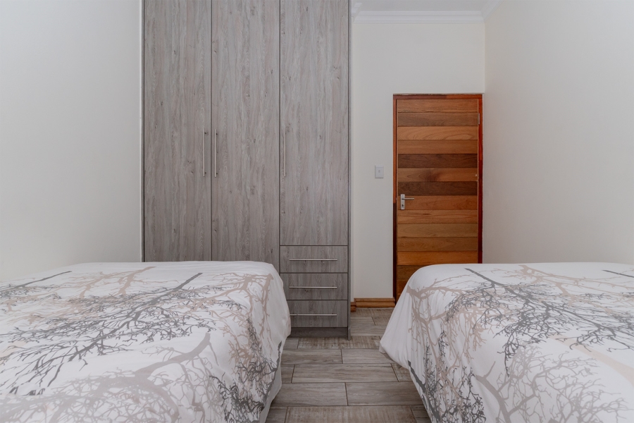 5 Bedroom Property for Sale in Pomona Gauteng