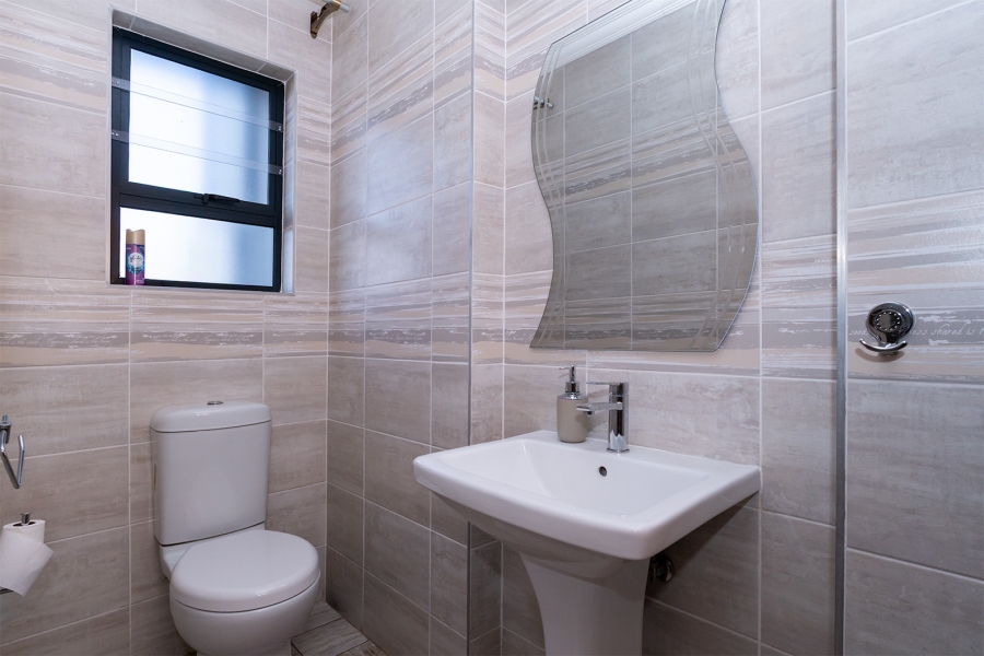 5 Bedroom Property for Sale in Pomona Gauteng