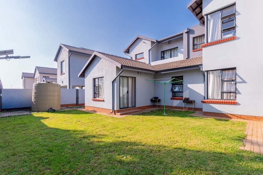 5 Bedroom Property for Sale in Pomona Gauteng