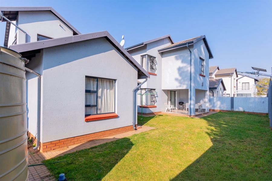 5 Bedroom Property for Sale in Pomona Gauteng