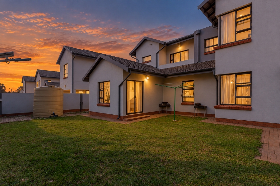 5 Bedroom Property for Sale in Pomona Gauteng