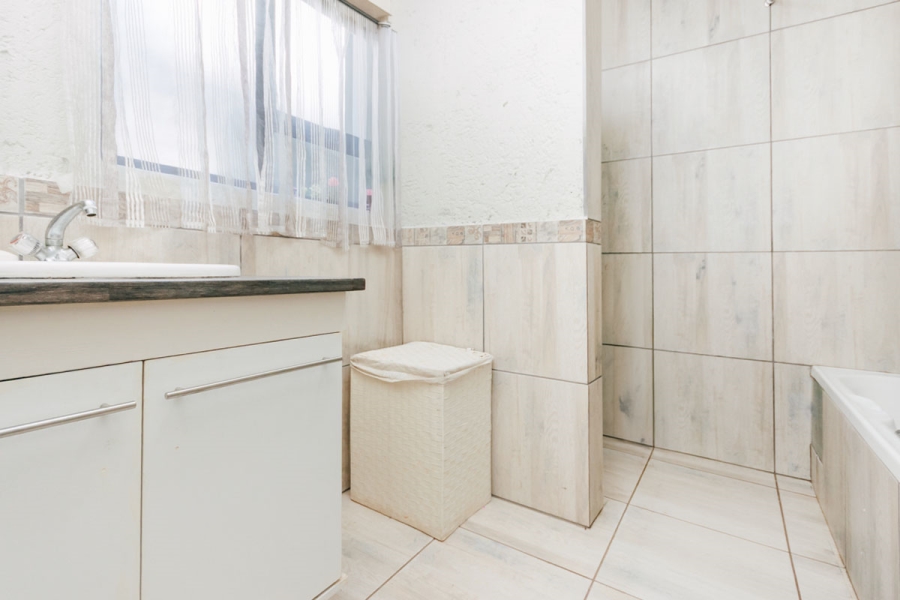 1 Bedroom Property for Sale in Auckland Park Gauteng