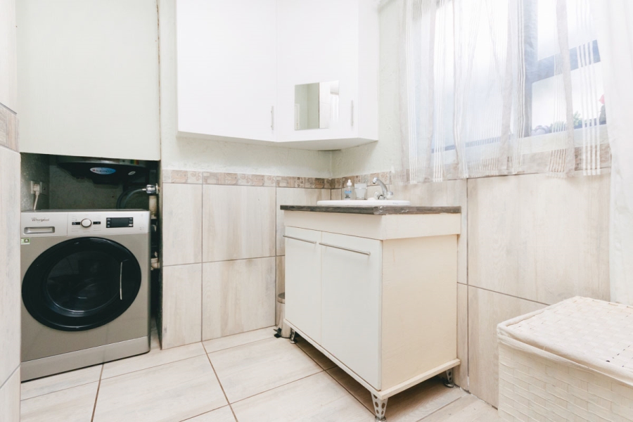 1 Bedroom Property for Sale in Auckland Park Gauteng