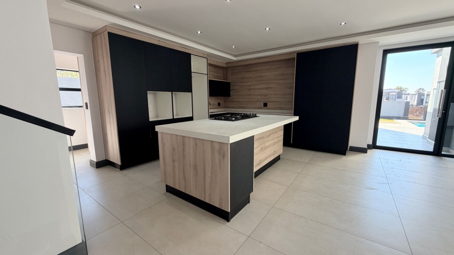 4 Bedroom Property for Sale in Fountainbrook Estate Gauteng