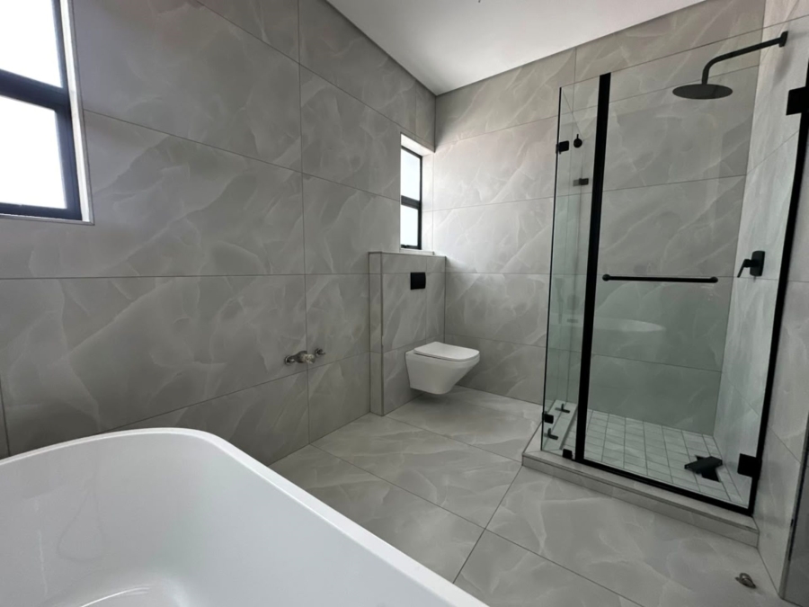 4 Bedroom Property for Sale in Fountainbrook Estate Gauteng