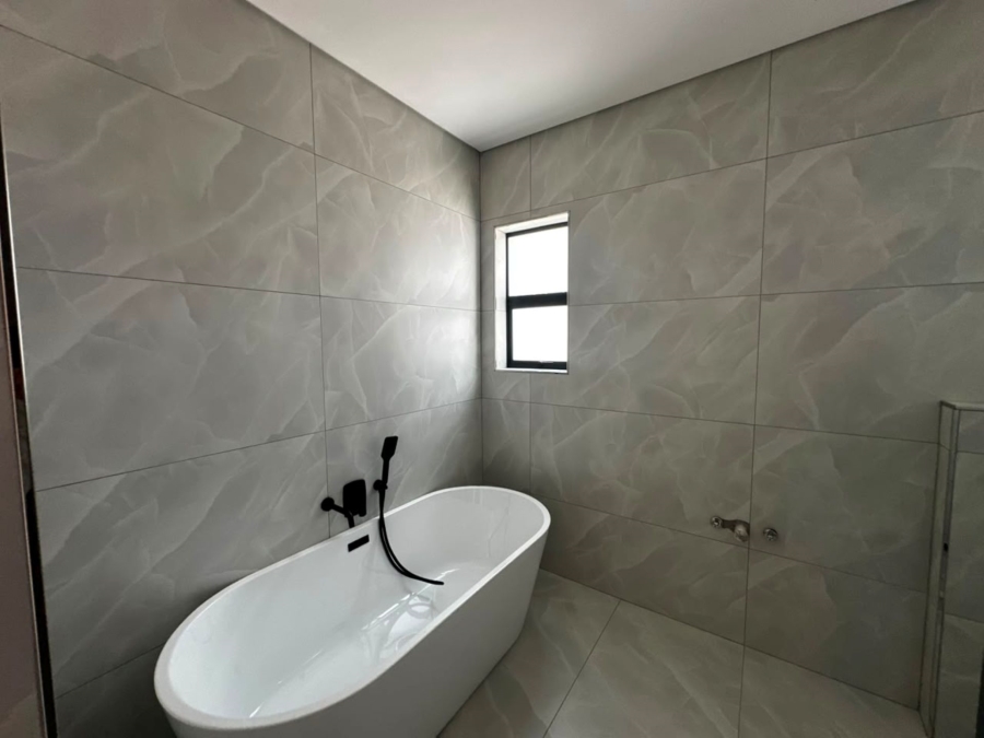 4 Bedroom Property for Sale in Fountainbrook Estate Gauteng