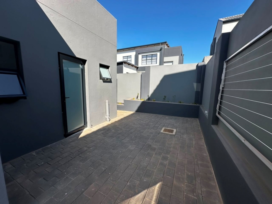 4 Bedroom Property for Sale in Fountainbrook Estate Gauteng