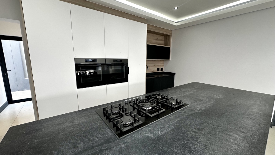 4 Bedroom Property for Sale in Fountainbrook Estate Gauteng