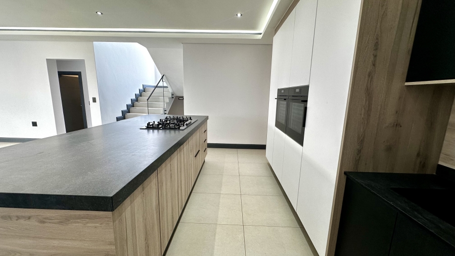 4 Bedroom Property for Sale in Fountainbrook Estate Gauteng
