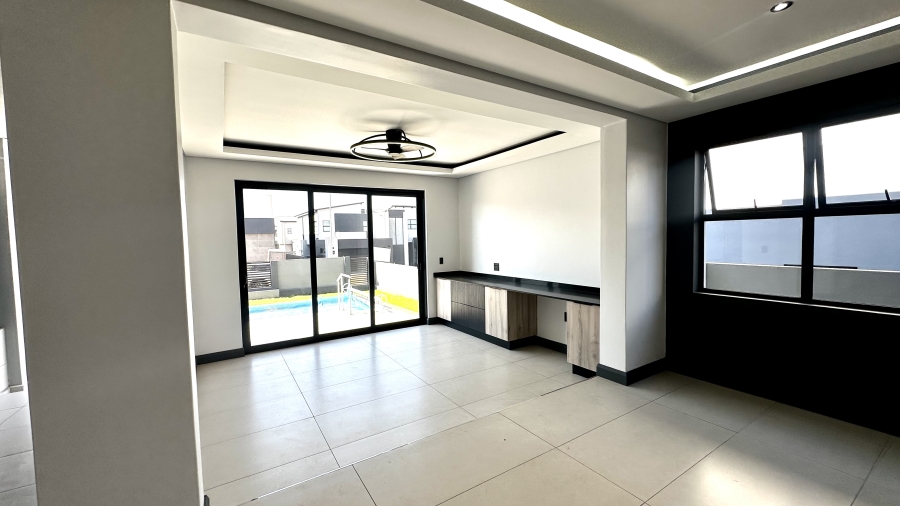 4 Bedroom Property for Sale in Fountainbrook Estate Gauteng