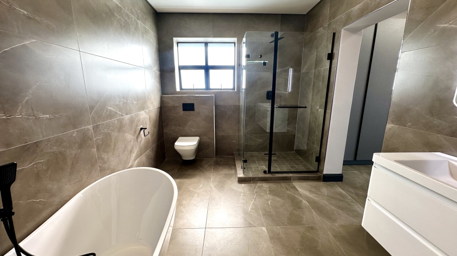 4 Bedroom Property for Sale in Fountainbrook Estate Gauteng