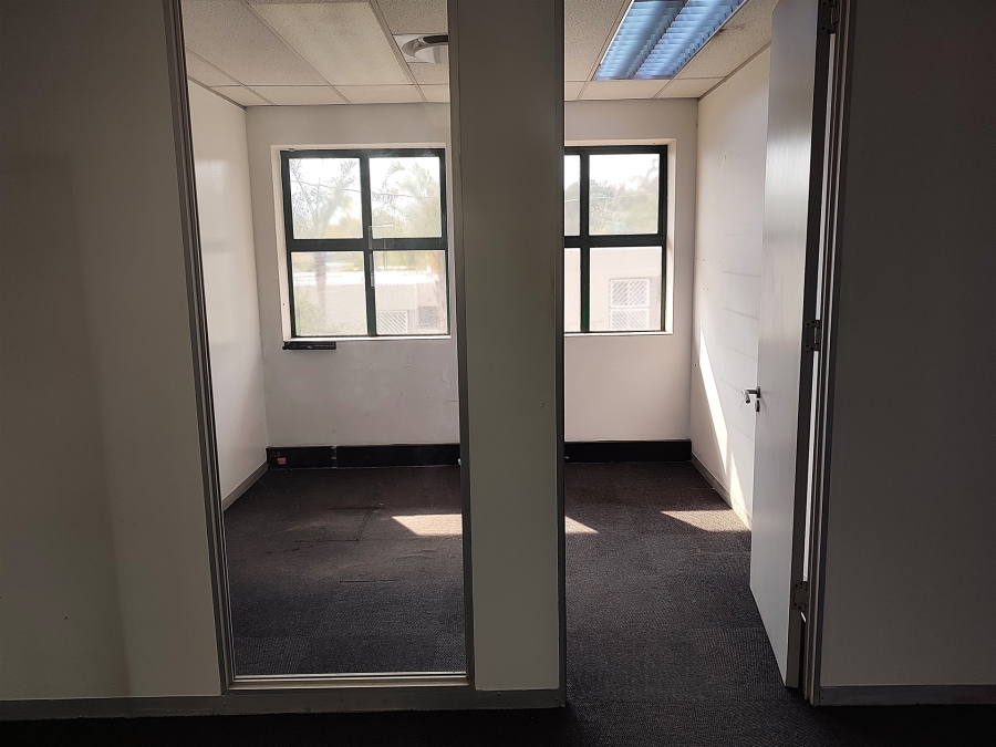 To Let Commercial Property for Rent in Hyde Park Gauteng