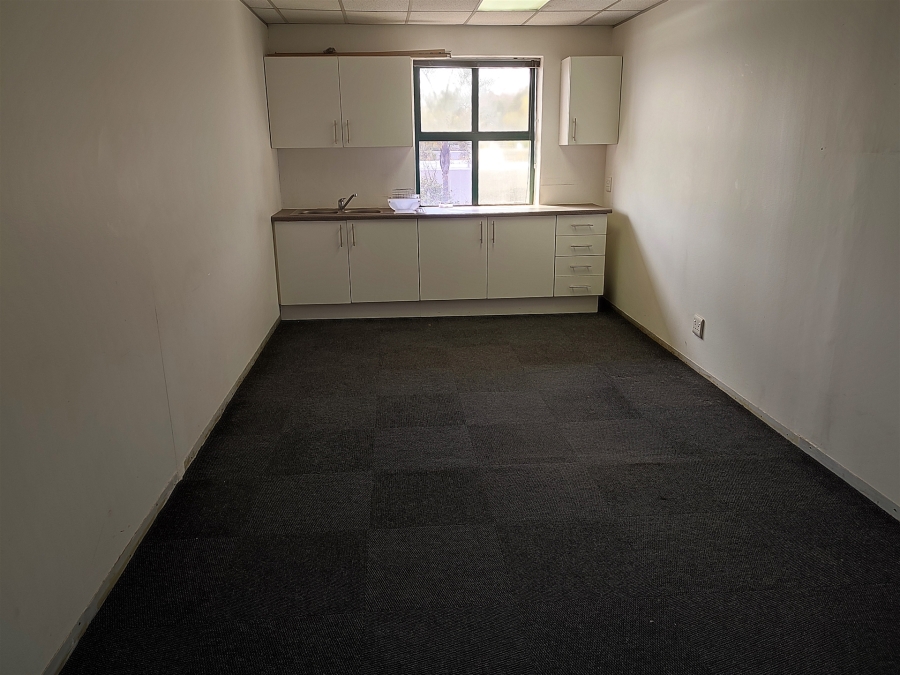 To Let Commercial Property for Rent in Hyde Park Gauteng