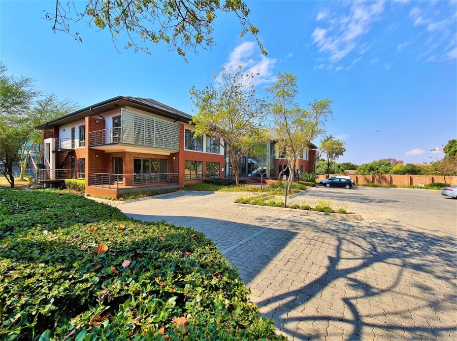 To Let Commercial Property for Rent in Magaliessig Gauteng