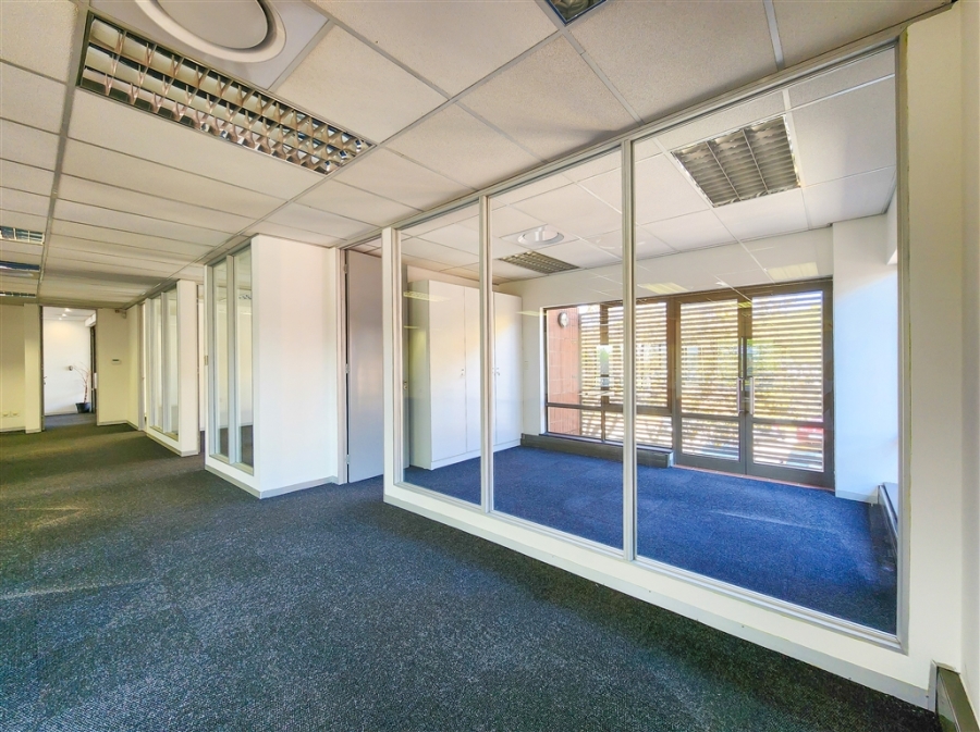 To Let Commercial Property for Rent in Magaliessig Gauteng