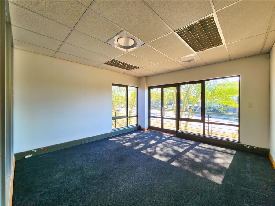 To Let Commercial Property for Rent in Magaliessig Gauteng
