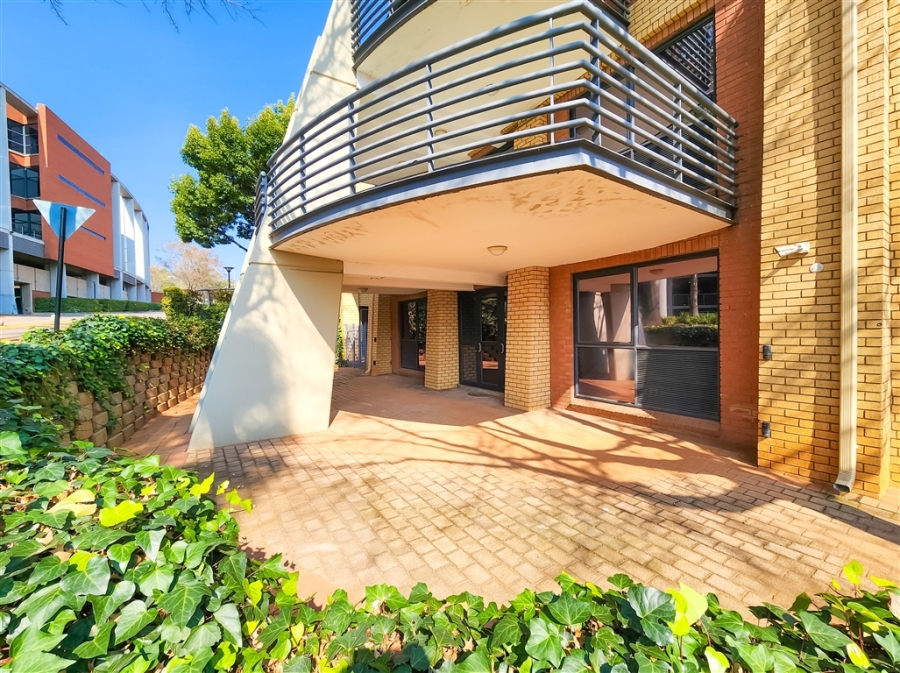 To Let Commercial Property for Rent in Constantia Kloof Gauteng
