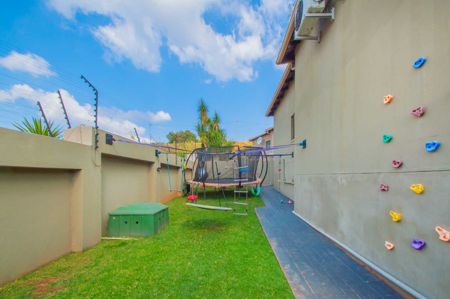 3 Bedroom Property for Sale in Chancliff Ridge Gauteng