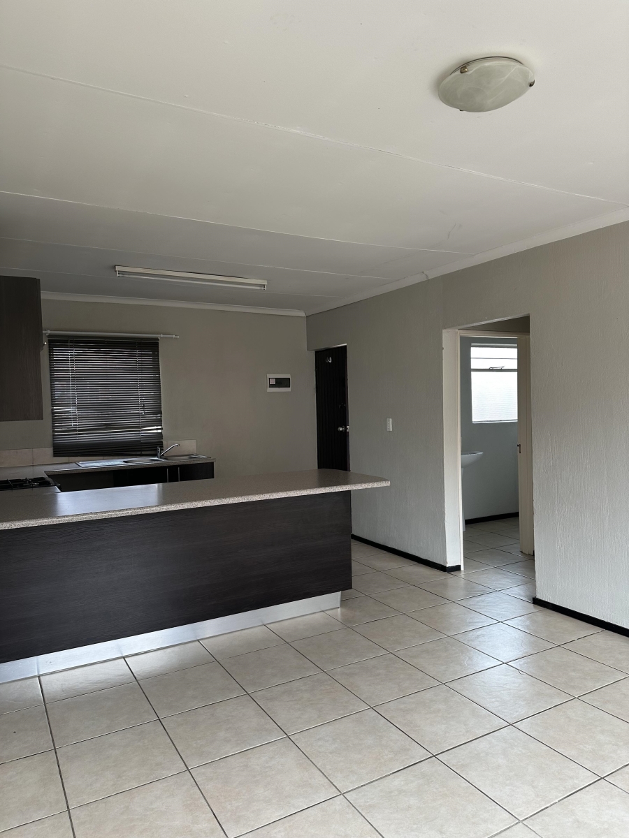 2 Bedroom Property for Sale in Honeypark Gauteng