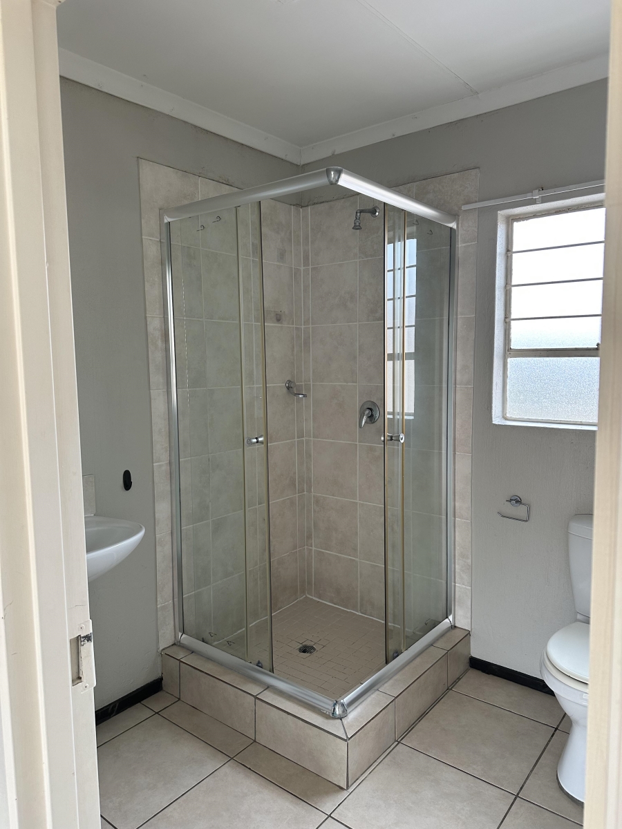 2 Bedroom Property for Sale in Honeypark Gauteng