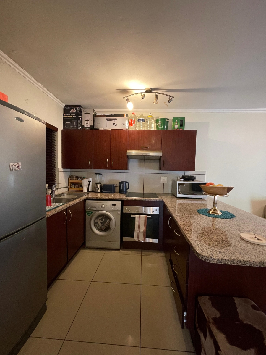 To Let 2 Bedroom Property for Rent in North Riding Gauteng