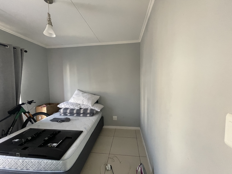 To Let 2 Bedroom Property for Rent in Broadacres Gauteng