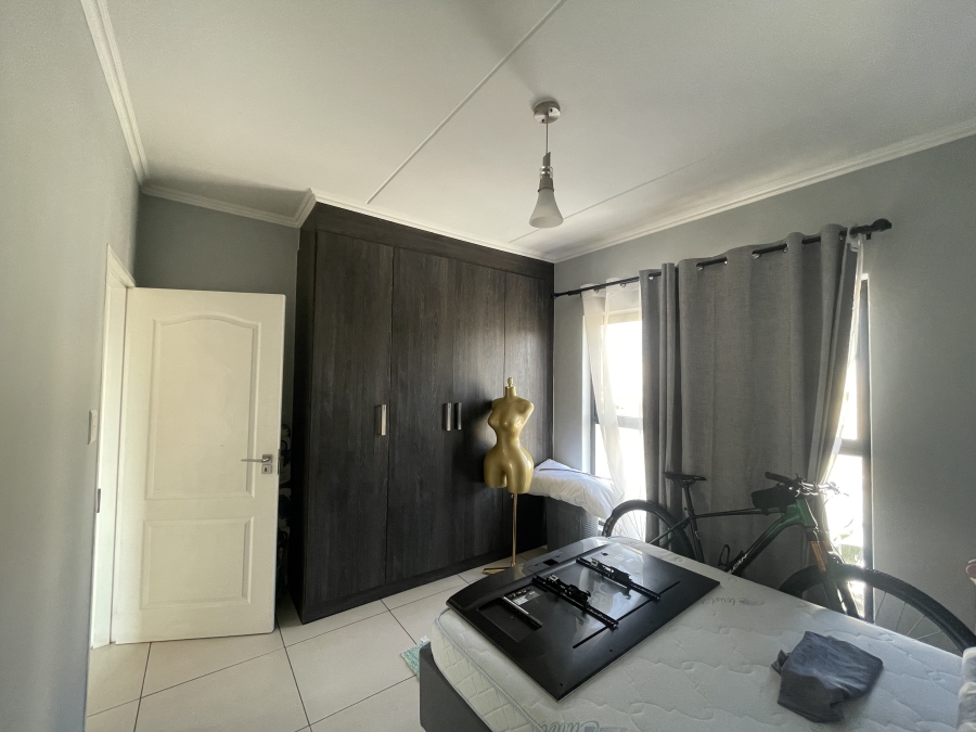 To Let 2 Bedroom Property for Rent in Broadacres Gauteng