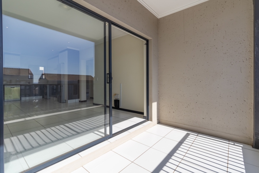 To Let 2 Bedroom Property for Rent in Lonehill Gauteng