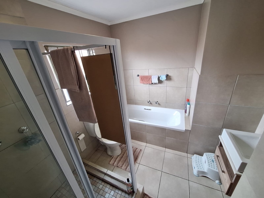 2 Bedroom Property for Sale in Montana Park Gauteng