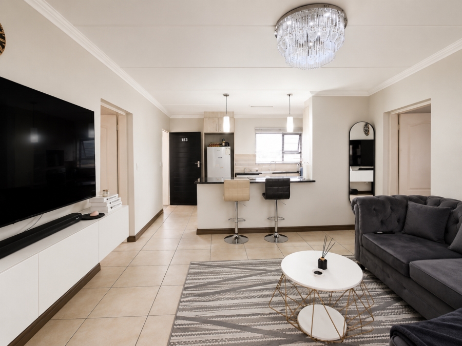 2 Bedroom Property for Sale in Rooihuiskraal North Gauteng