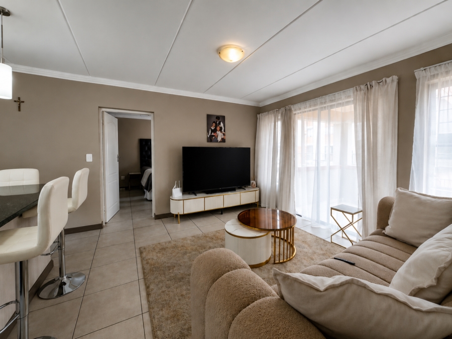 2 Bedroom Property for Sale in Rooihuiskraal North Gauteng