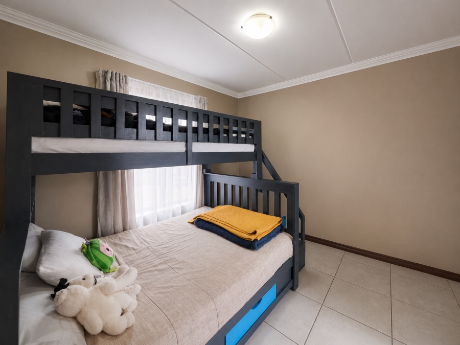 2 Bedroom Property for Sale in Rooihuiskraal North Gauteng