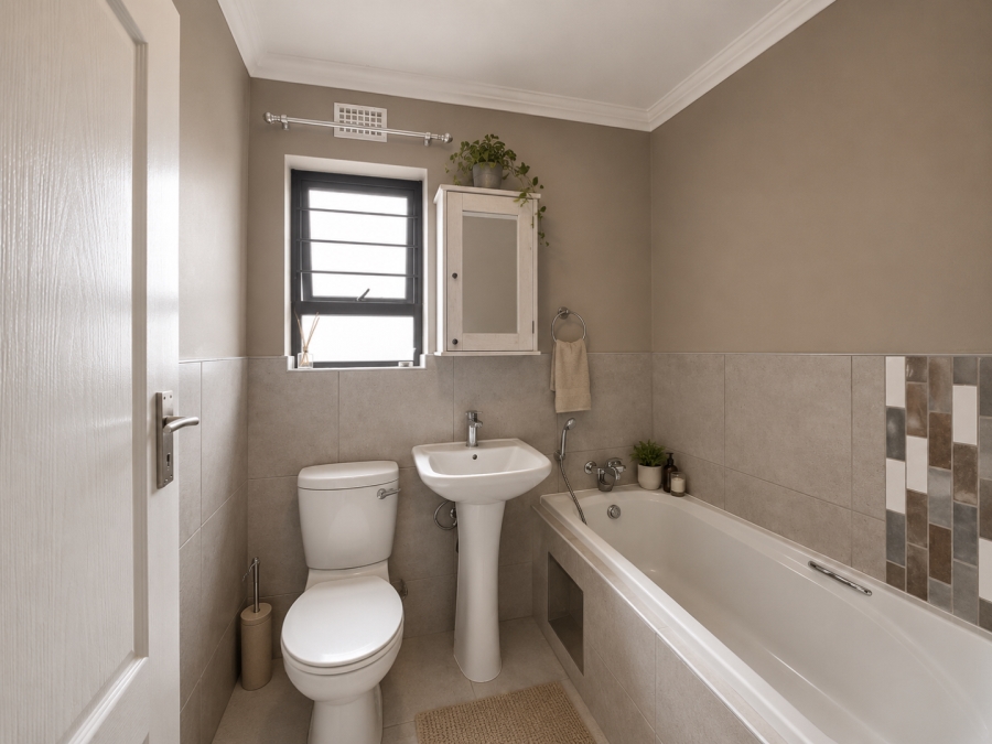 2 Bedroom Property for Sale in Rooihuiskraal North Gauteng